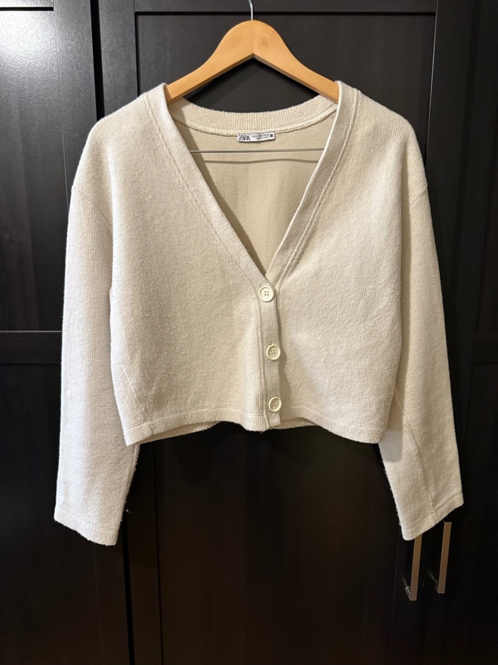 Zara Cream Ribbed Cropped V-Neck Cardigan | Button Front | Size M